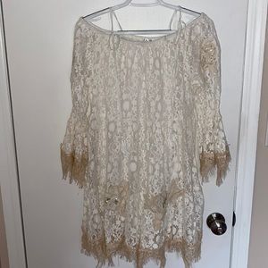 Beautiful white lace dress!